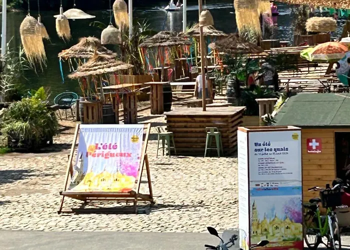 Le Conseil アパート ペリグー